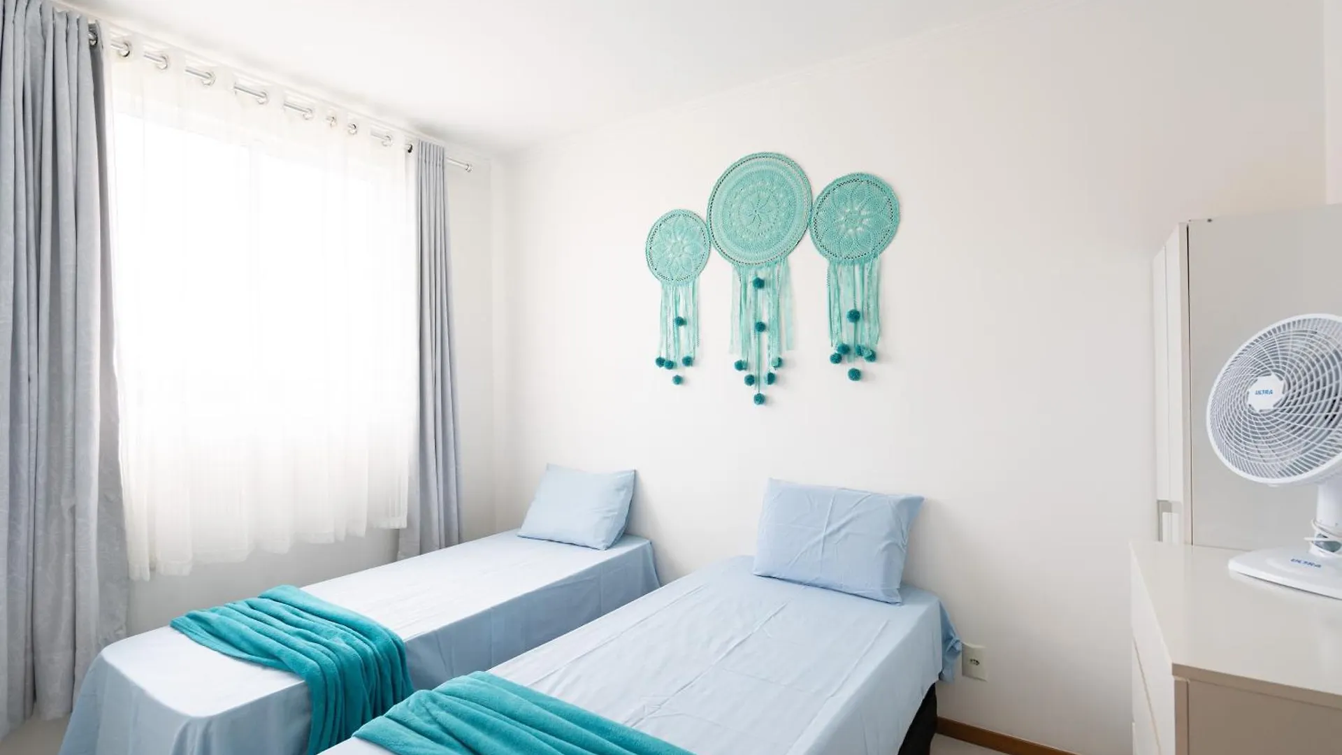 Apartamento A 400M Praia Com Piscina Sacada Com Churrasqueira Privativa Wi-Fi Portaria 24H Playground Infantil Quadra De Esportes E Vaga Privativa De Garagem Reserve Agora Mesmo Piçarras