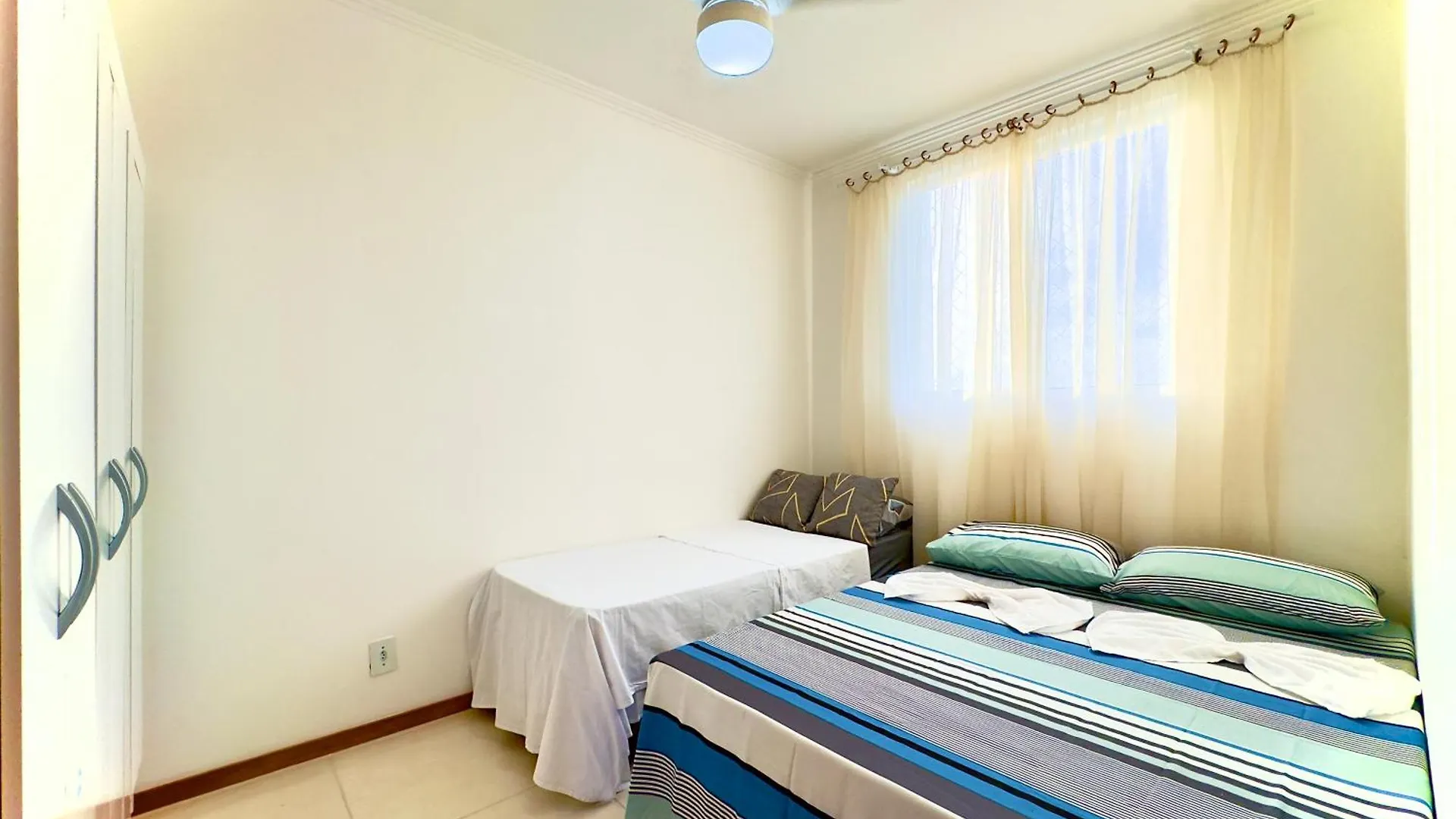 Apartamento A 400M Praia Com Piscina Sacada Com Churrasqueira Privativa Wi-Fi Portaria 24H Playground Infantil Quadra De Esportes E Vaga Privativa De Garagem Reserve Agora Mesmo Piçarras